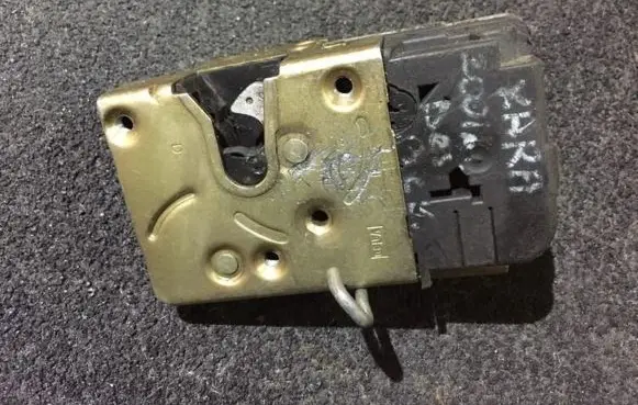Citroen Xsara Front door lock