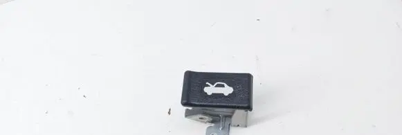 Engine bonnet (hood) release handle