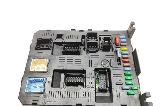 Peugeot 407 Comfort/convenience module 21676159 281171731B H028117310A