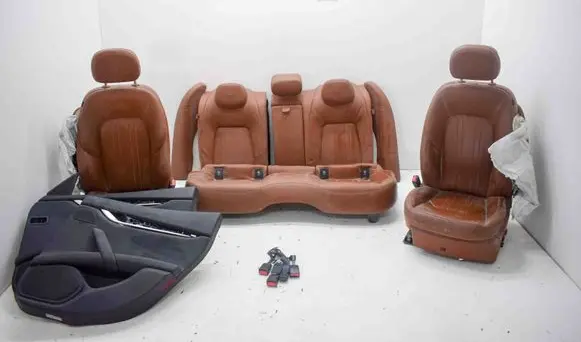 Maserati Ghibli Interior set 105804723C 105804313C