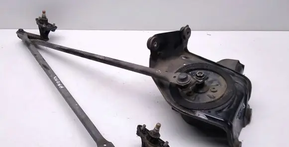 Mitsubishi Space Star Front wiper linkage and motor