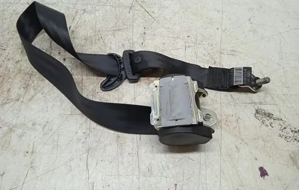 Audi A6 S6 C6 4F Middle seatbelt (rear) 4F0857807G