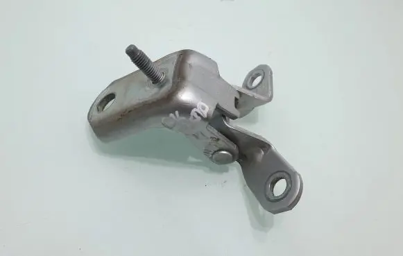 Ford Fiesta Rear door upper hinge 165ARD4E
