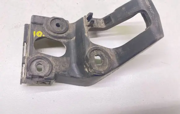Audi A4 S4 B6 8E 8H Fender mounting bracket