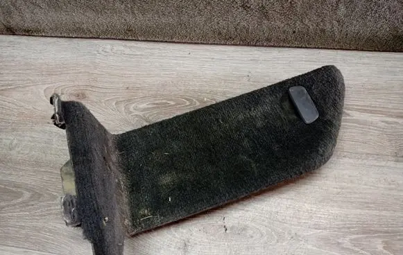 Volvo V70 Trunk/boot lower side trim panel 133237 530800