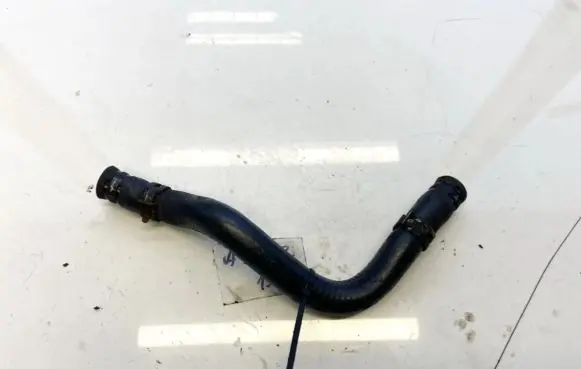 Toyota Avensis T250 Engine coolant pipe/hose