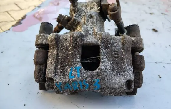 Toyota Yaris Rear brake caliper