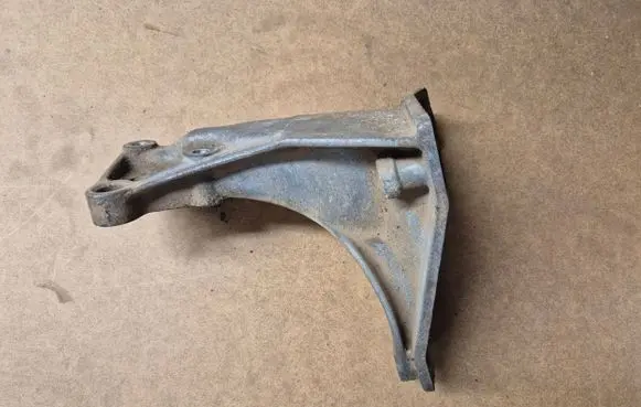 Volkswagen Golf II Engine mounting bracket 191199354F SYNCRO