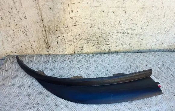 Opel Astra J Front bumper lip 13264406
