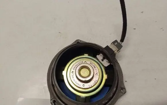KIA Carens I Front door speaker 0K2FB66960