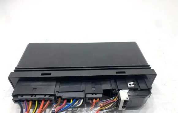 BMW 5 E60 E61 Central body control module 9136040