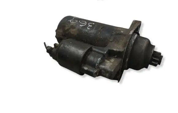 Volkswagen Golf IV Starter motor 