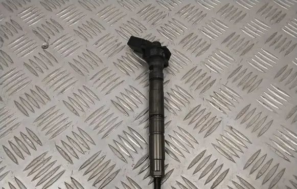 Audi A4 S4 B8 8K Fuel injector 059130277AR