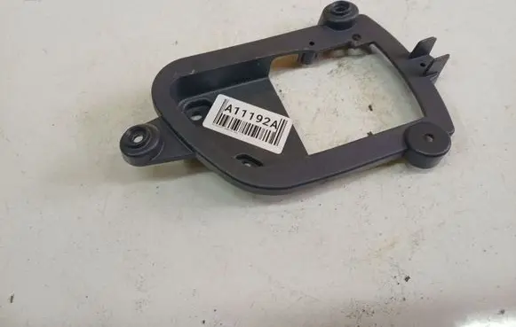 Mitsubishi Grandis Other exterior part MN134436