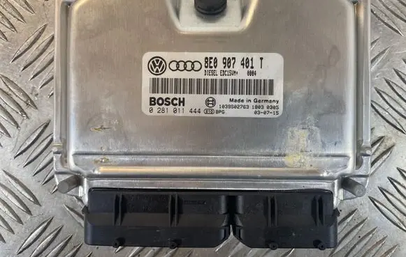 Audi A4 S4 B6 8E 8H Engine control unit/module 8E0907401T 0281011444 1039S02763