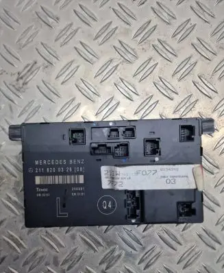 Mercedes-Benz E W212 Door control unit/module 2118200326 356801