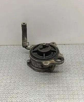 Toyota Yaris Vacuum pump