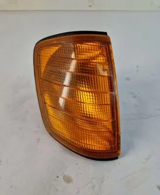 Mercedes-Benz E W124 Front indicator light 42704R6