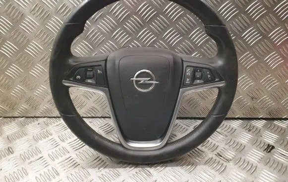 Opel Insignia A Steering wheel