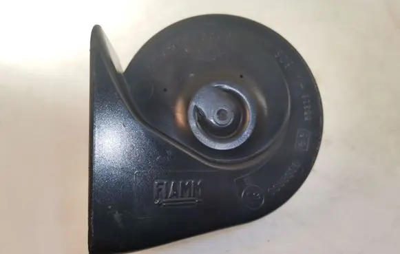 BMW 3 E36 Horn signal 715942105