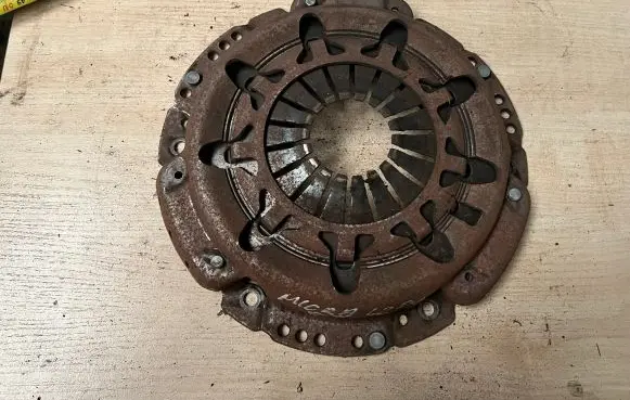 Nissan Micra Pressure plate 