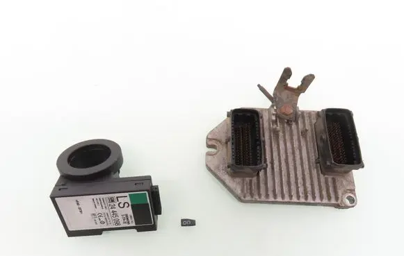 Opel Zafira A Engine control unit/module ECU 5WK91727 55351752