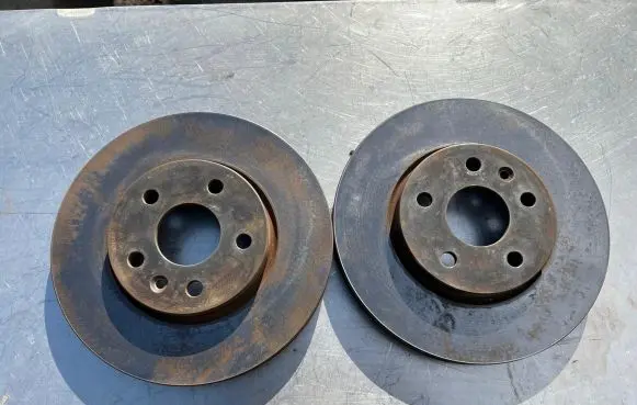 Opel Astra J Front brake disc