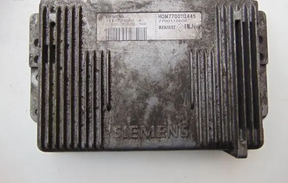 Renault Laguna I Engine control unit/module 7700112606