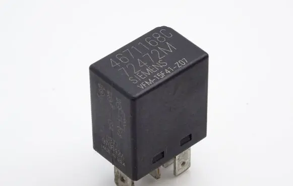 Jeep Grand Cherokee (WJ) Other relay 4671168C