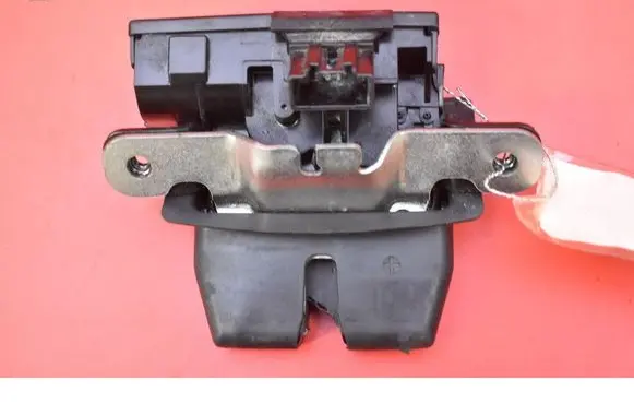 Ford Fiesta Tailgate/trunk/boot lock/catch/latch 8A61A442A66BE
