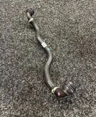 BMW X1 U11 Engine coolant pipe/hose 8478461
