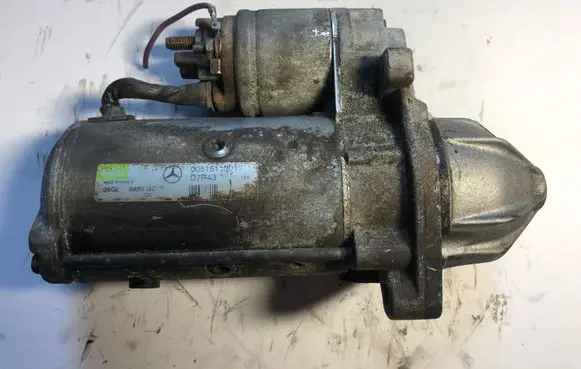 Mercedes-Benz C W203 Starter motor 0051511301 D7R43