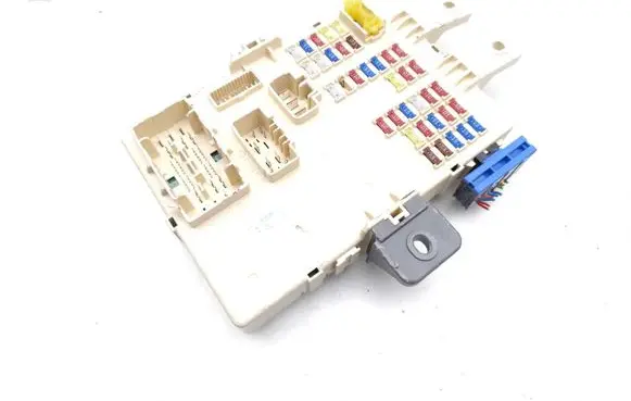 KIA Sportage Fuse module 919503W040