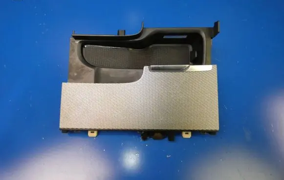 Volvo XC90 Central console drawer/shelf pad 