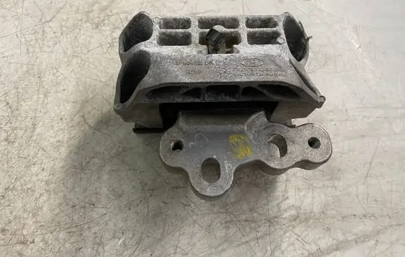Ford Transit Engine mount bracket GK217M124CB GK217M124AG