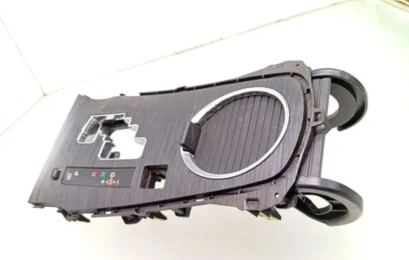 Toyota Avensis T270 Gear shifter surround trim plastic 5562505020