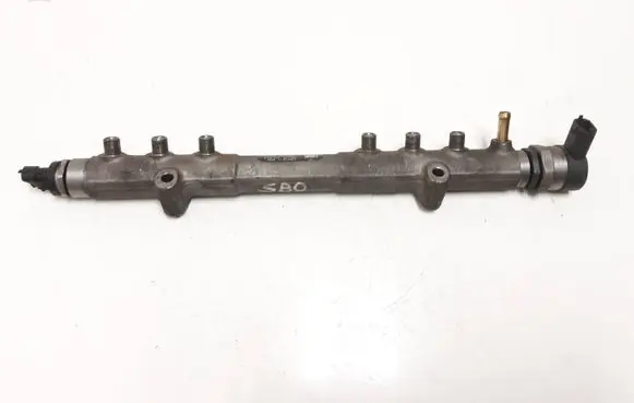 Volvo XC70 Fuel main line pipe 30777554 30777576 002604