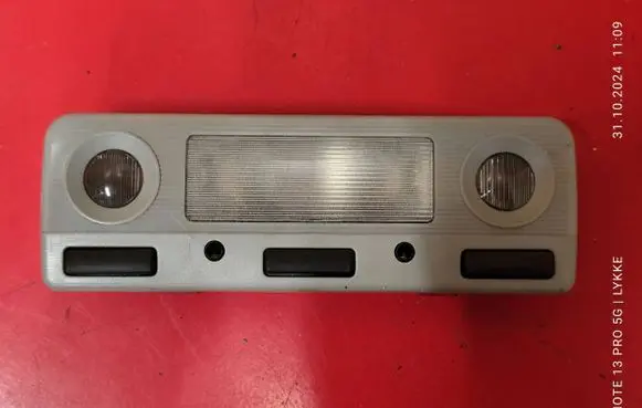 BMW 5 E39 Front seat light 8369511