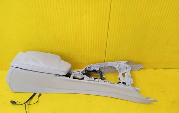 BMW 4 F36 Gran coupe Armrest 9235474