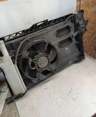 Smart ForFour I Radiator set 