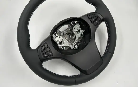 BMW X3 E83 Steering wheel