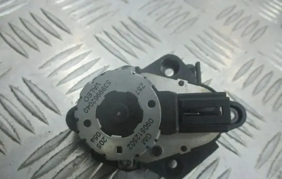 Opel Omega B1 Central body control module 090512502