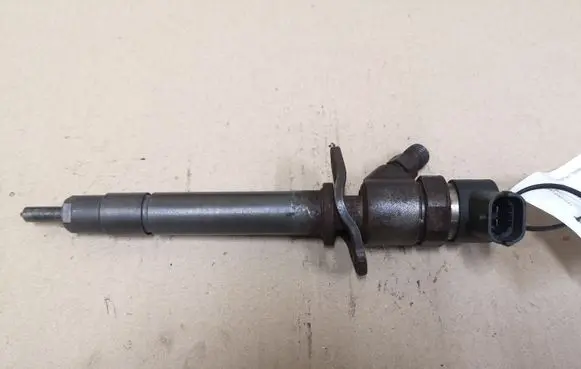 Volvo V70 Fuel injector 0445110078