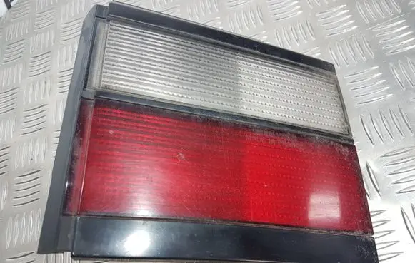 Volkswagen PASSAT B3 Tailgate rear/tail lights 333945108