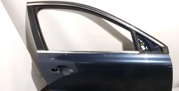Volvo V70 Front door