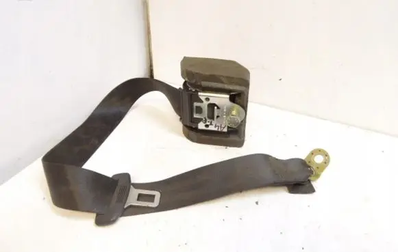 Audi A4 S4 B6 8E 8H Rear seatbelt 8E0875805