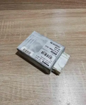 BMW X5 E70 Air suspension control unit module (rear) 6778966