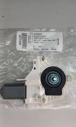 Skoda Superb B6 (3T) Front door window regulator motor 8K0959801A 1101965576200