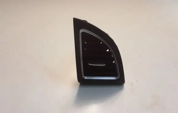 Honda CR-V Dashboard side air vent grill/cover trim 77615T0AA1