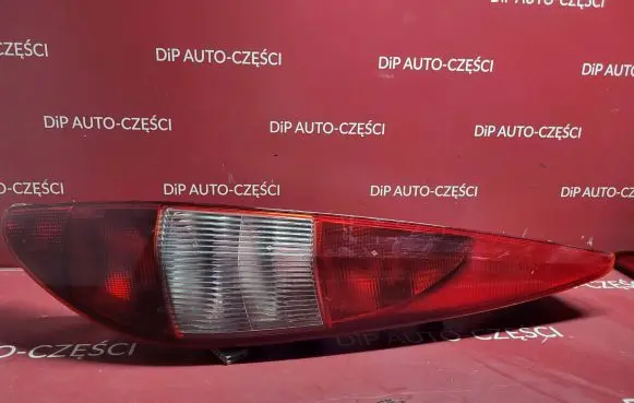 Ford Mondeo Mk III Rear/tail lights 1S7113404C